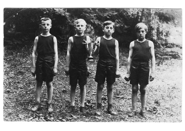 Ostrander boys with tropy