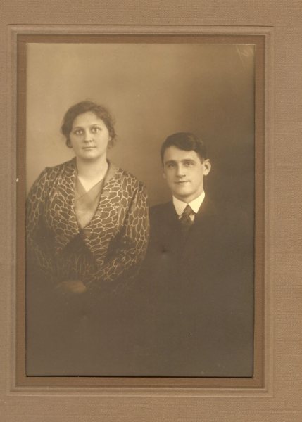 unknown Ostrander couple