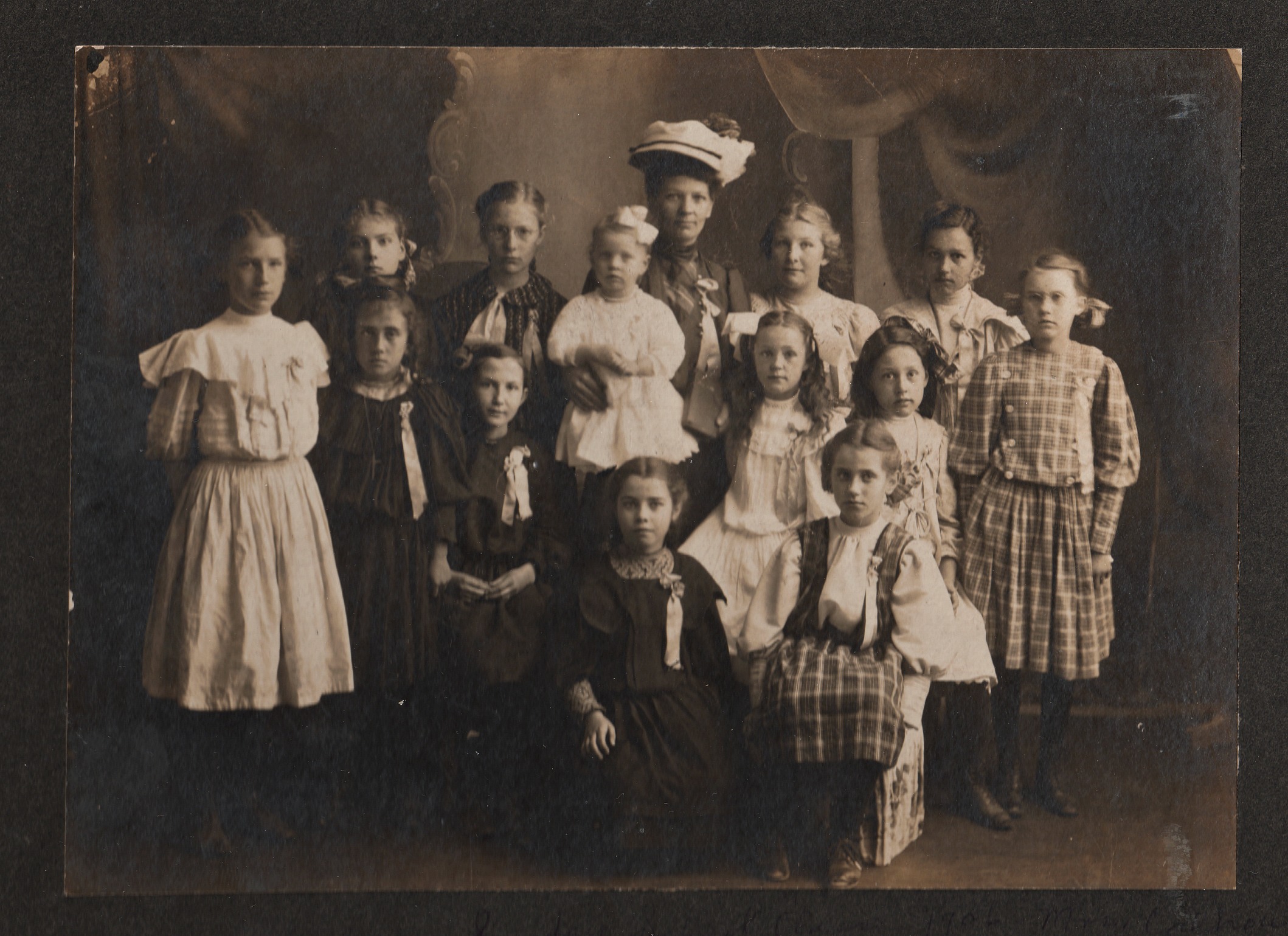 Sunday School class, 1906